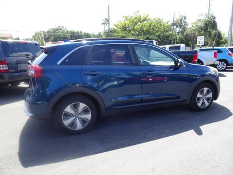 2017 Kia Niro LX