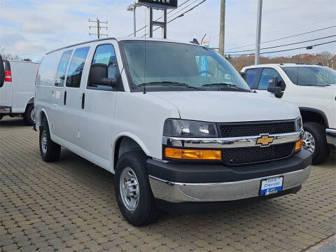 2025 Chevrolet Express 2500