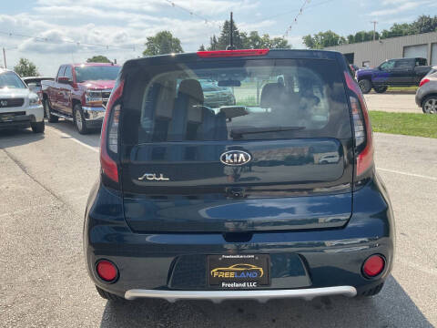 2017 Kia Soul +