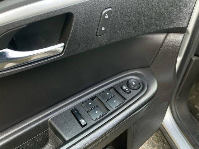2011 Chevrolet Traverse LT