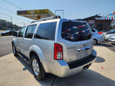 2009 Nissan Pathfinder SE