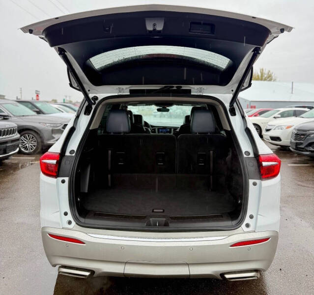 2021 Buick Enclave Essence