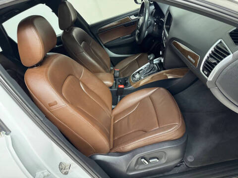 2017 Audi Q5 2.0T quattro Premium Plus