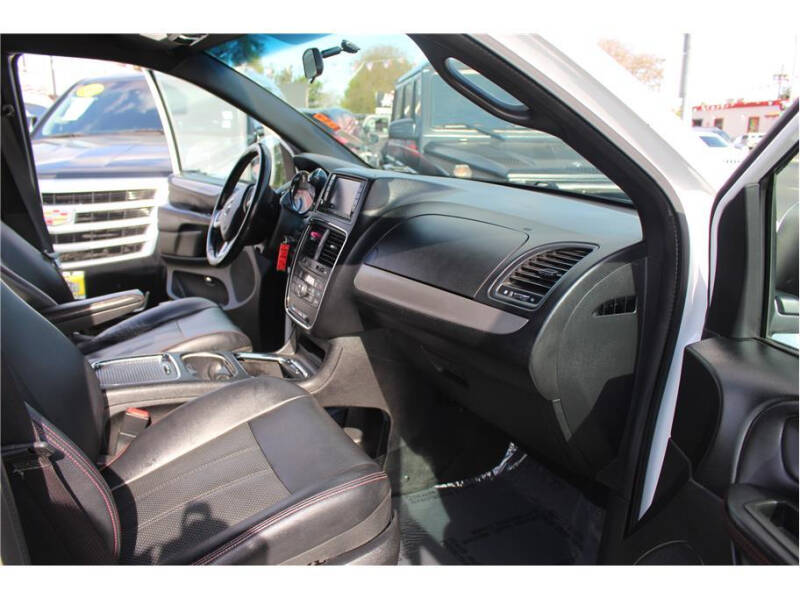 2014 Dodge Grand Caravan R/T