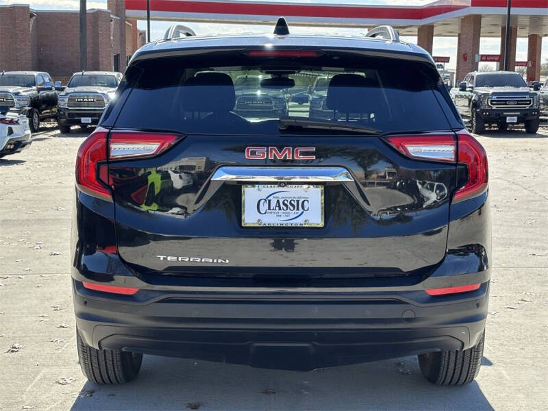 2022 GMC Terrain SLE