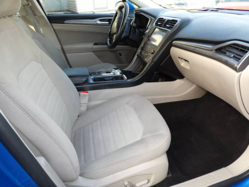 2019 Ford Fusion Hybrid SE