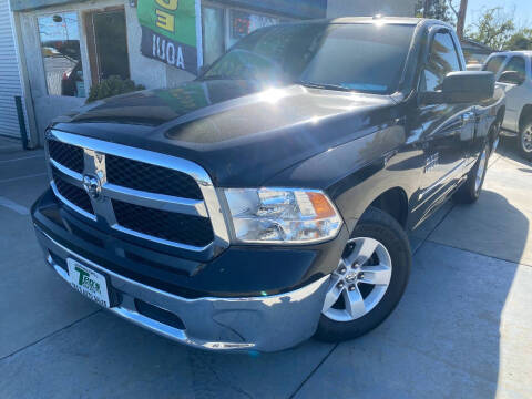 2013 RAM 1500 SLT