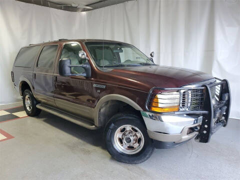 2000 Ford Excursion for sale at Tradewind Car Co in Muskegon MI