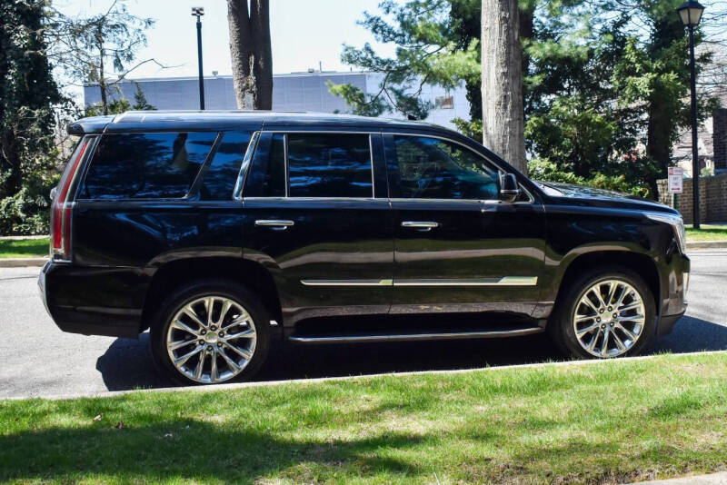 2019 Cadillac Escalade Luxury