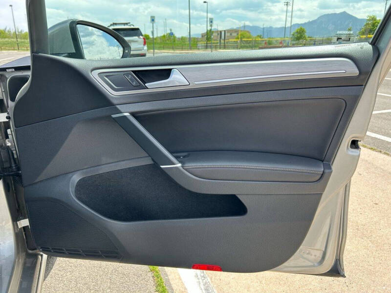 2016 Volkswagen Golf