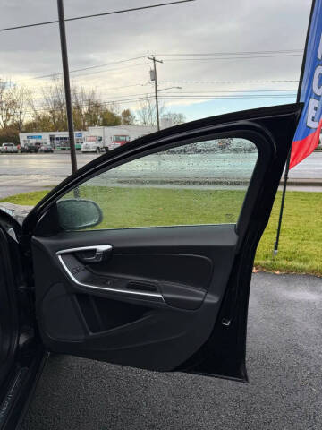 2017 Volvo V60 T5 Premier