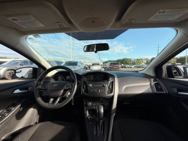 2017 Ford Focus SE