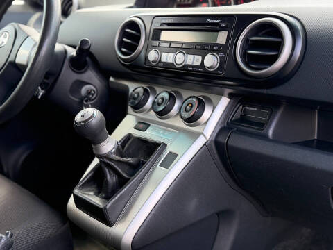 2009 Scion xB