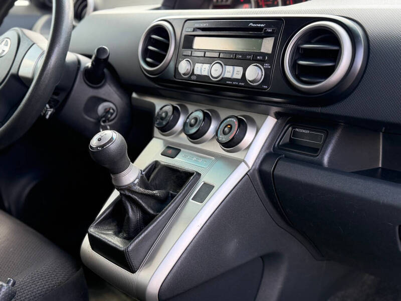 2009 Scion xB