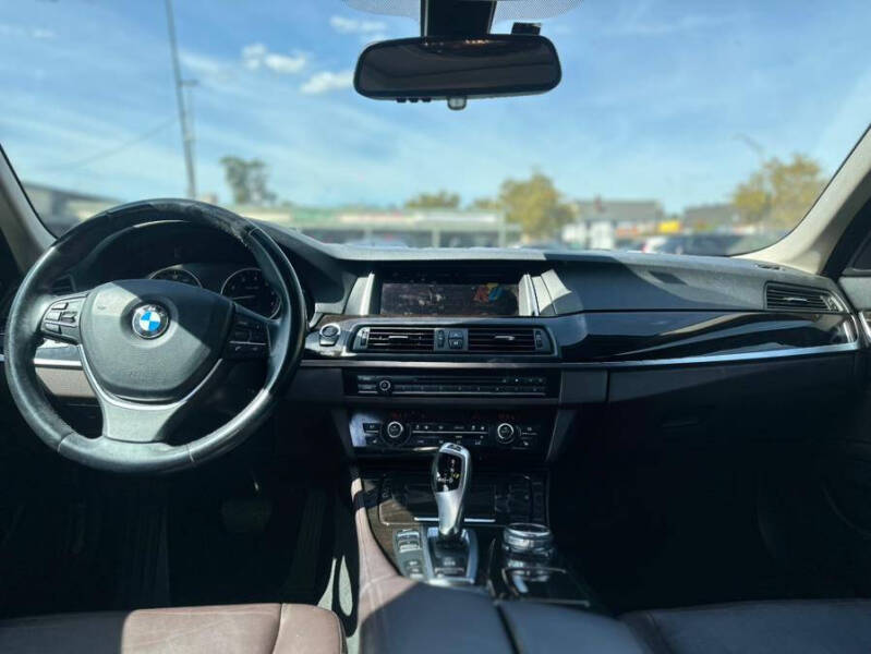 2015 BMW 5 Series 528i xDrive