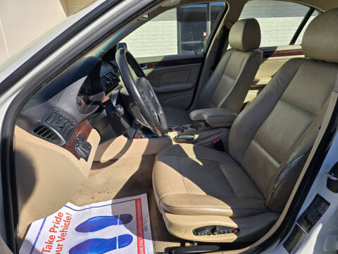 2004 BMW 3 Series 325i