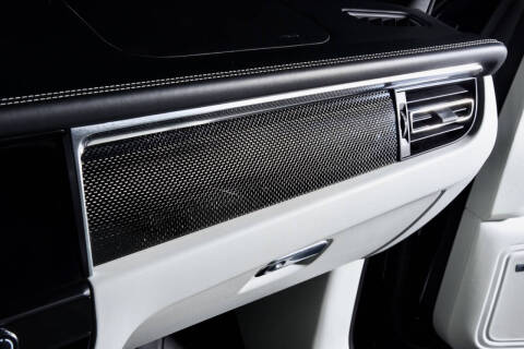 2022 Porsche Macan S