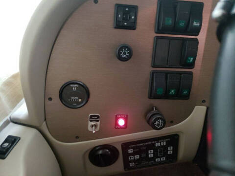 1999 Freightliner XC Chassis
