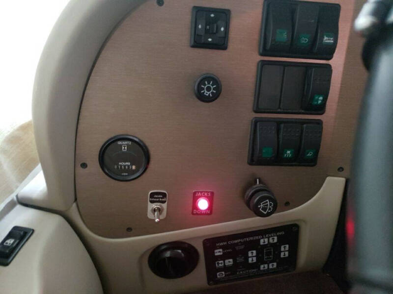 1999 Freightliner XC Chassis