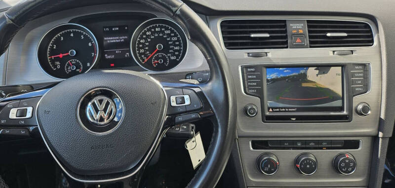 2017 Volkswagen Golf SportWagen TSI S
