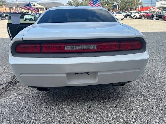 2012 Dodge Challenger SXT