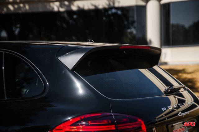 2018 Porsche Cayenne Platinum Edition