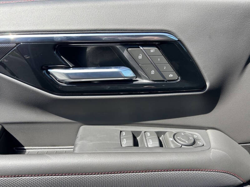 2025 Chevrolet Tahoe RST