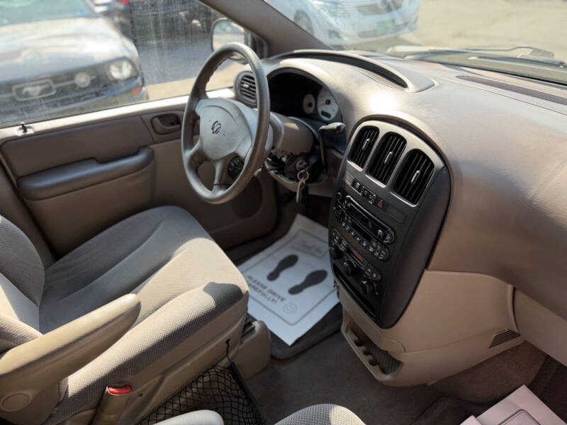 2003 Dodge Grand Caravan SE