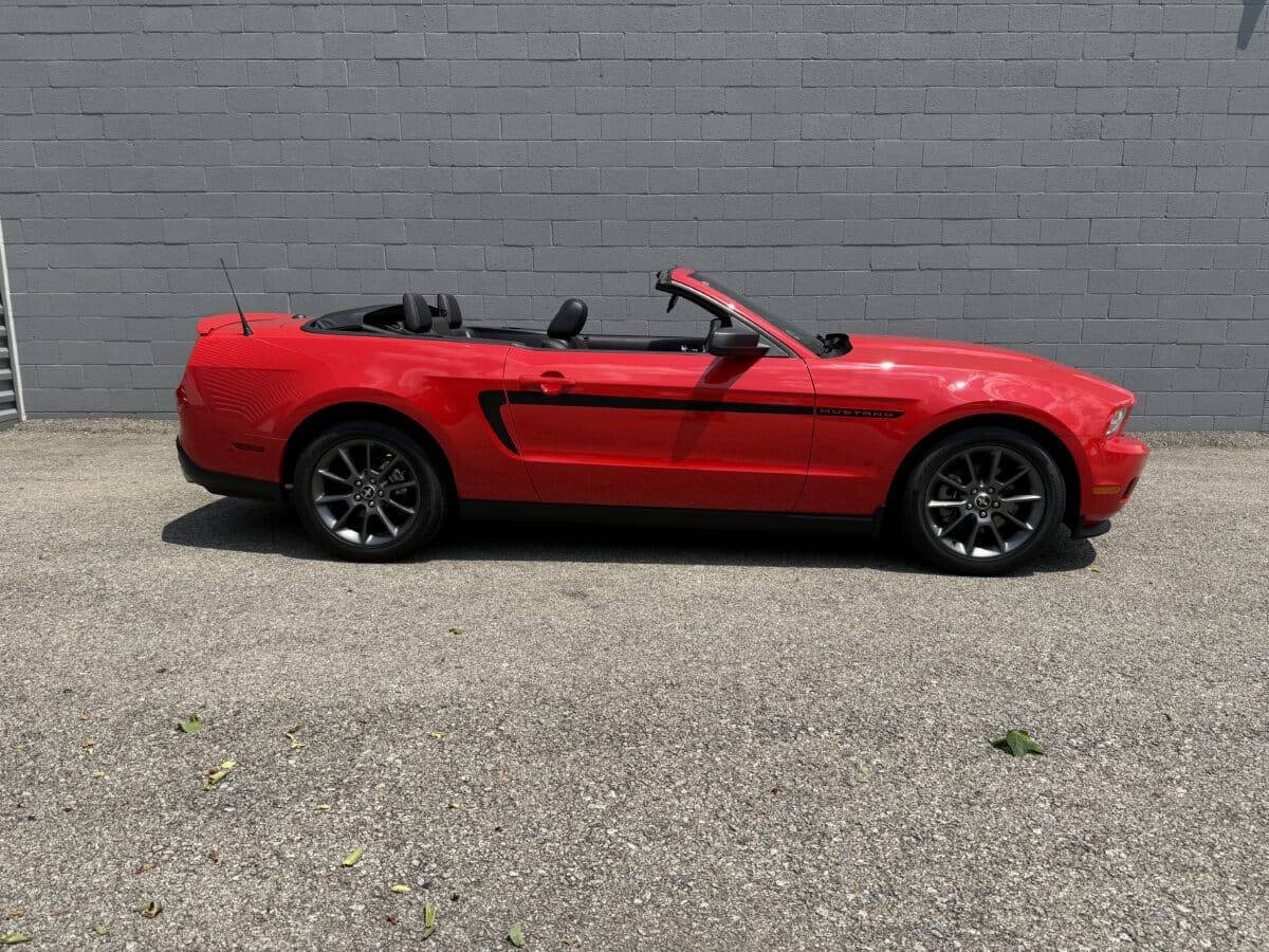 2011 Ford Mustang 64