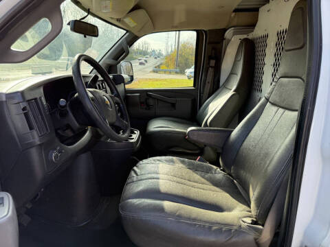 2017 Chevrolet Express 2500