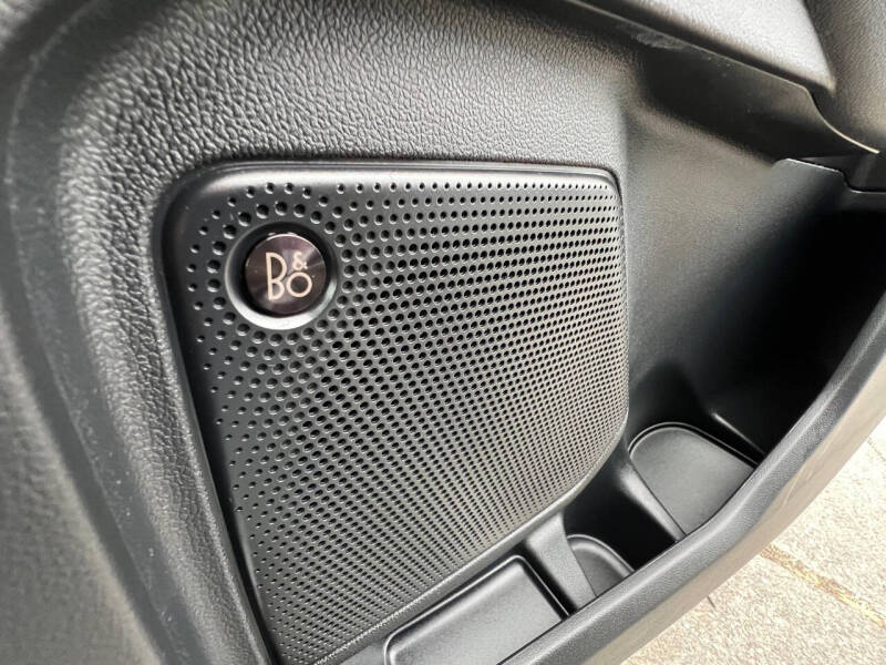 2020 Ford Escape Hybrid Titanium