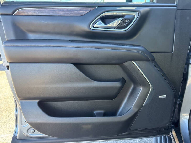 2021 Chevrolet Suburban High Country