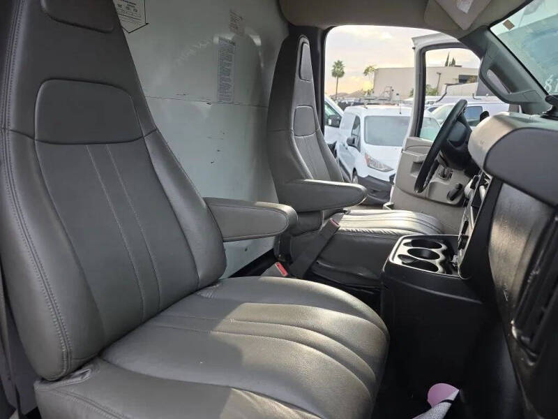 2016 GMC Savana 3500