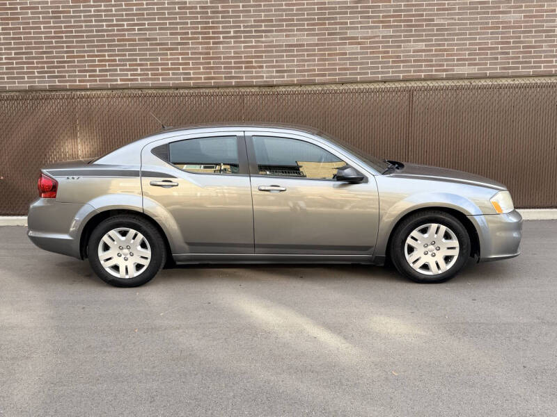 2012 Dodge Avenger SE