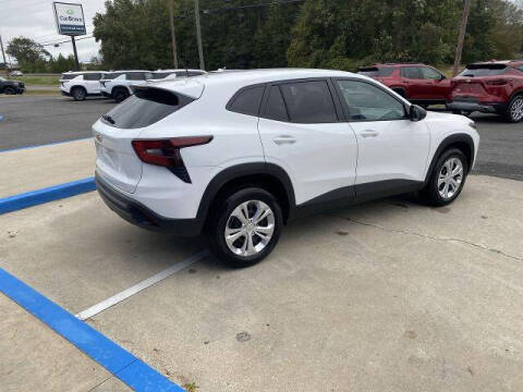 2025 Chevrolet Trax LS