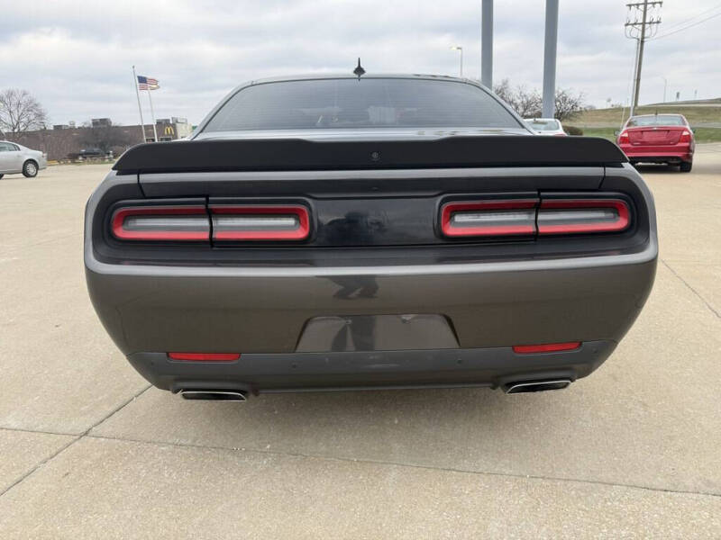 2016 Dodge Challenger R/T Scat Pack