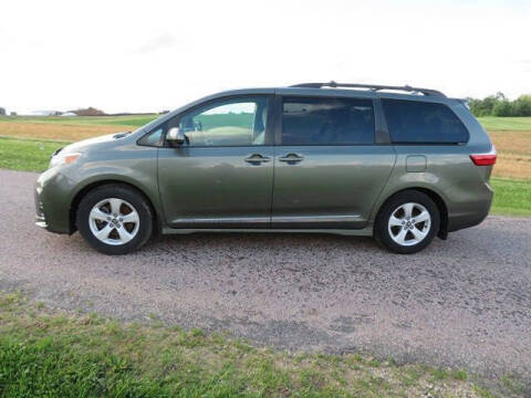 2019 Toyota Sienna LE 8-Passenger