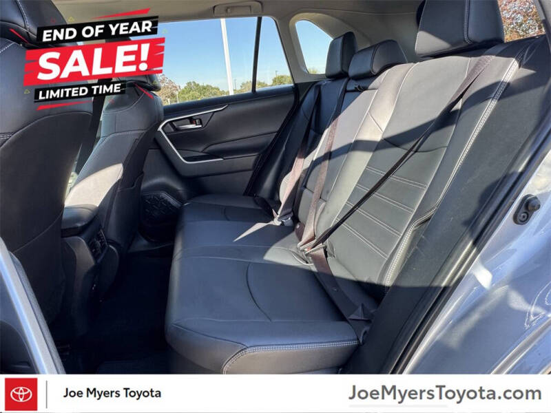 2025 Toyota RAV4 Hybrid XLE Premium