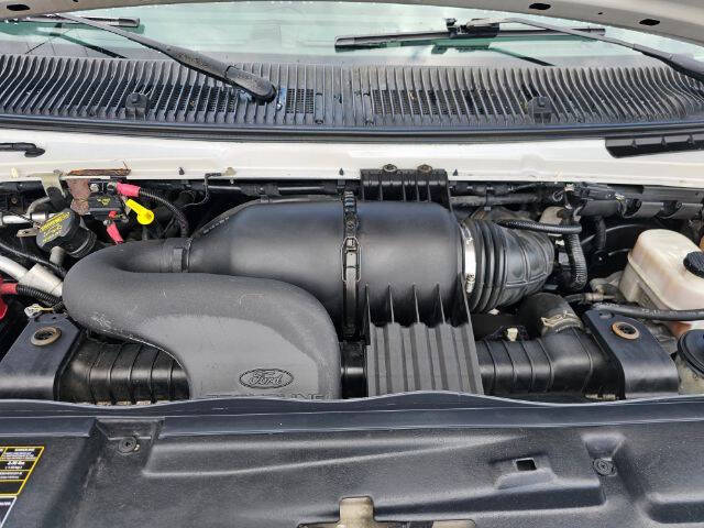 2011 Ford E-Series E-350 SD XLT