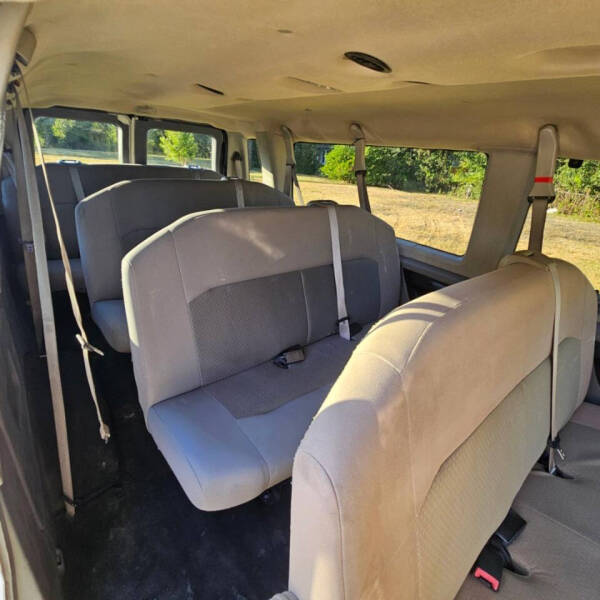 2010 Ford E-Series E-350 SD XL