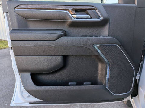 2024 GMC Sierra 1500 Elevation Standard