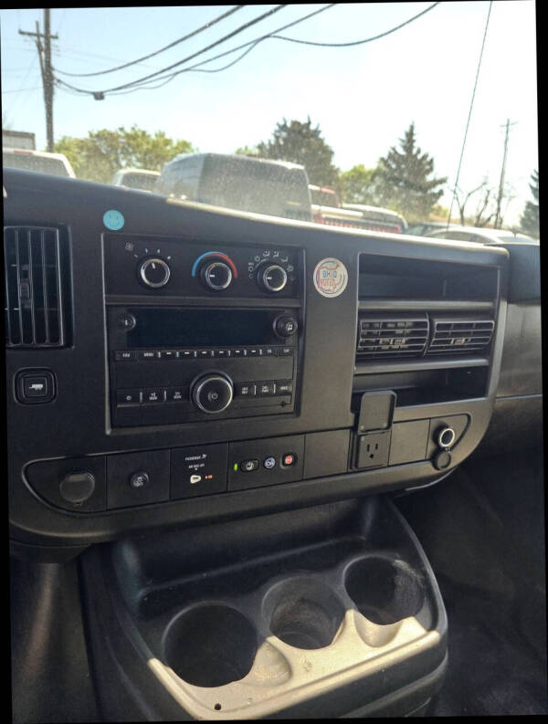 2019 Chevrolet Express 2500