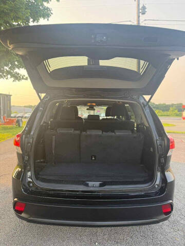 2018 Toyota Highlander LE