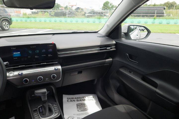 2027 Hyundai Kona SE