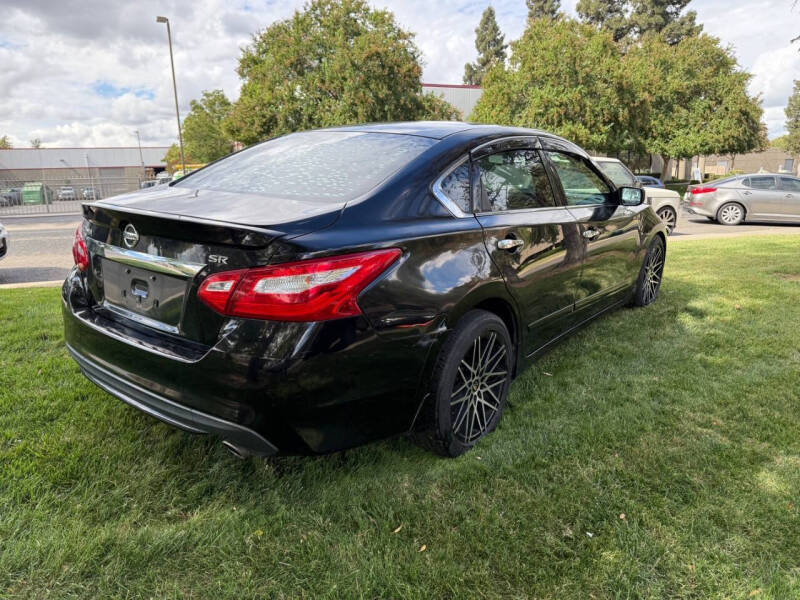 2016 Nissan Altima 2.5 SR