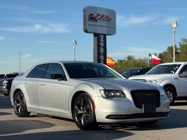 2021 Chrysler 300 for sale at Elite Motor Group Limited in South Houston, TX