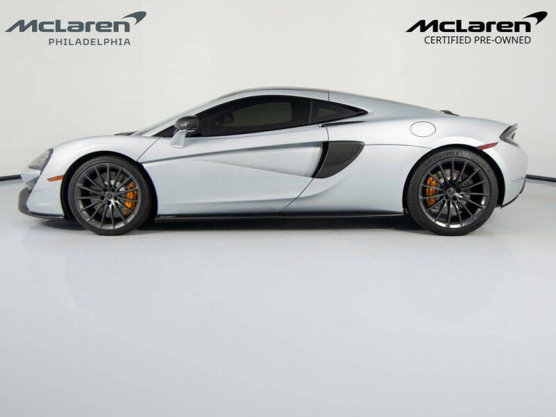 2017 McLaren 570GT