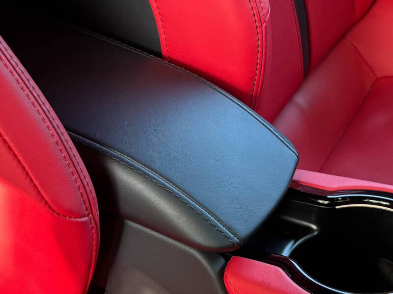 2025 Lotus Emira V6 Base
