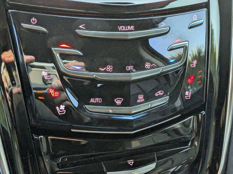 2019 Cadillac Escalade Standard