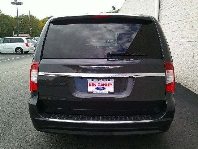 2012 Chrysler Town and Country Touring